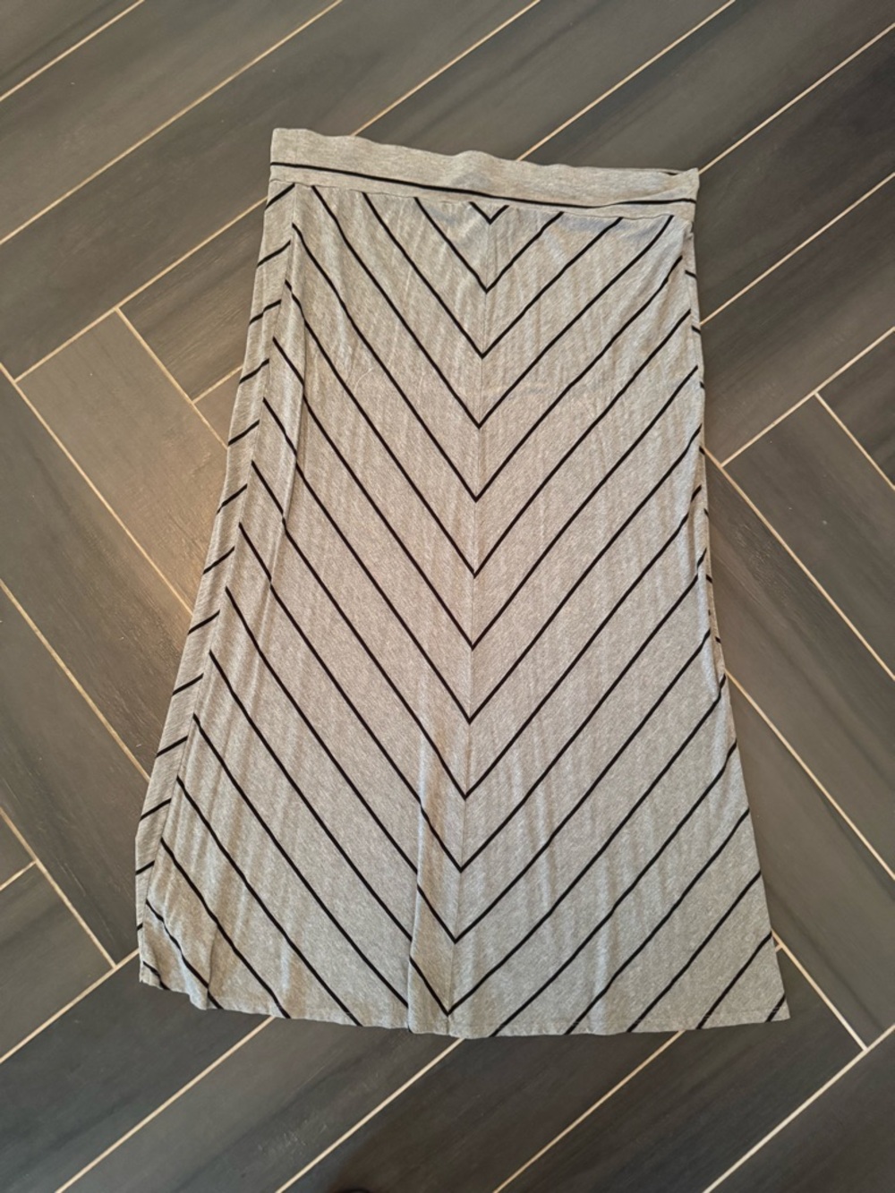 Ava & Viv Gray & Black Chevron Striped Maxi Skirt Size 2X